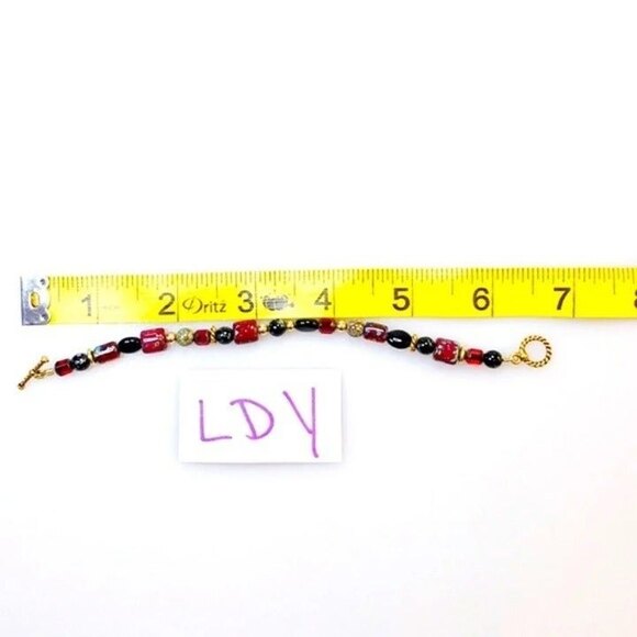 Handmade Beaded Toggle Bracelet Red & Gold - Picture 9 of 10